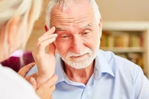 Alzheimer Hastalarında İletişim Sanatı